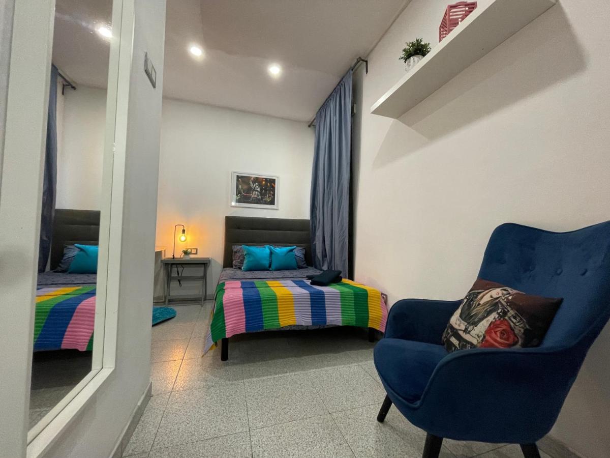 Plaza Universidad Rooms Barcelona Buitenkant foto