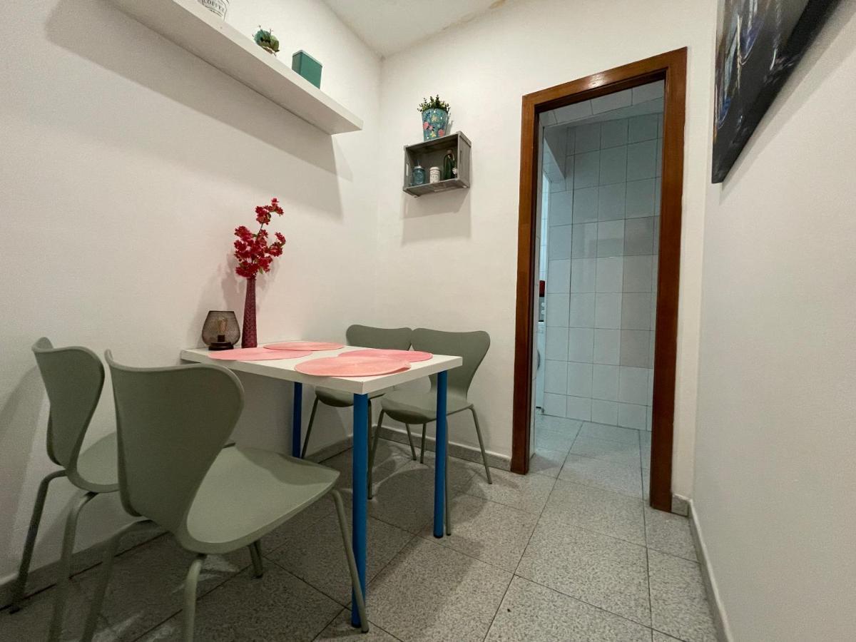 Plaza Universidad Rooms Barcelona Buitenkant foto